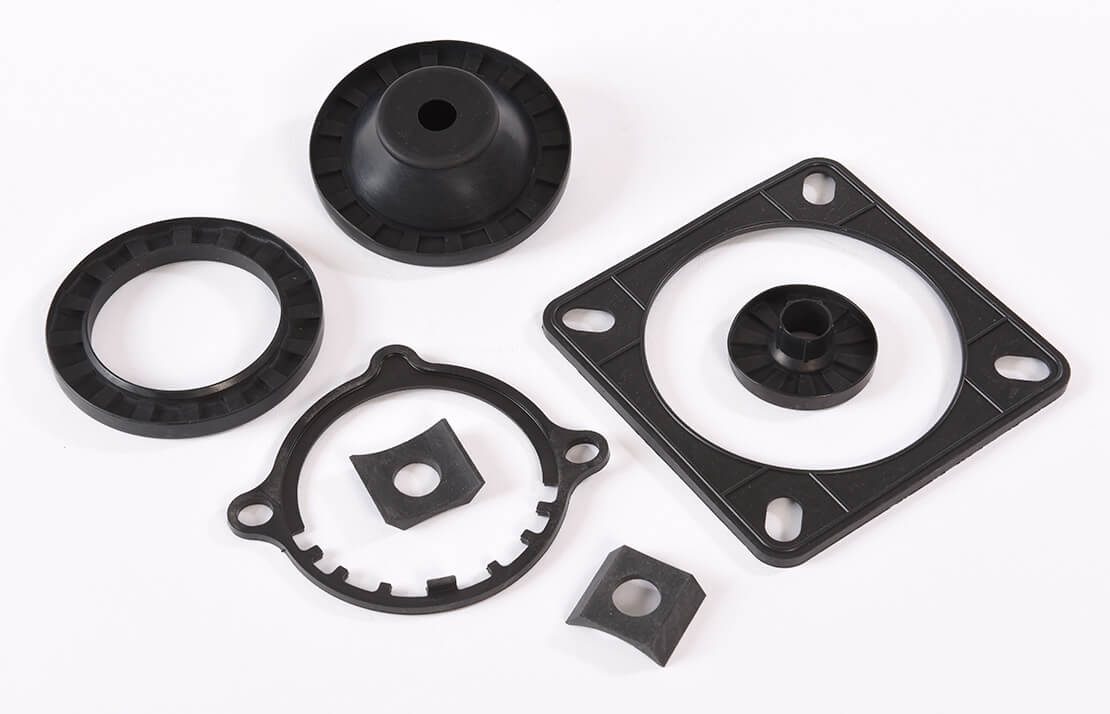 realizzazione di articoli in gomma