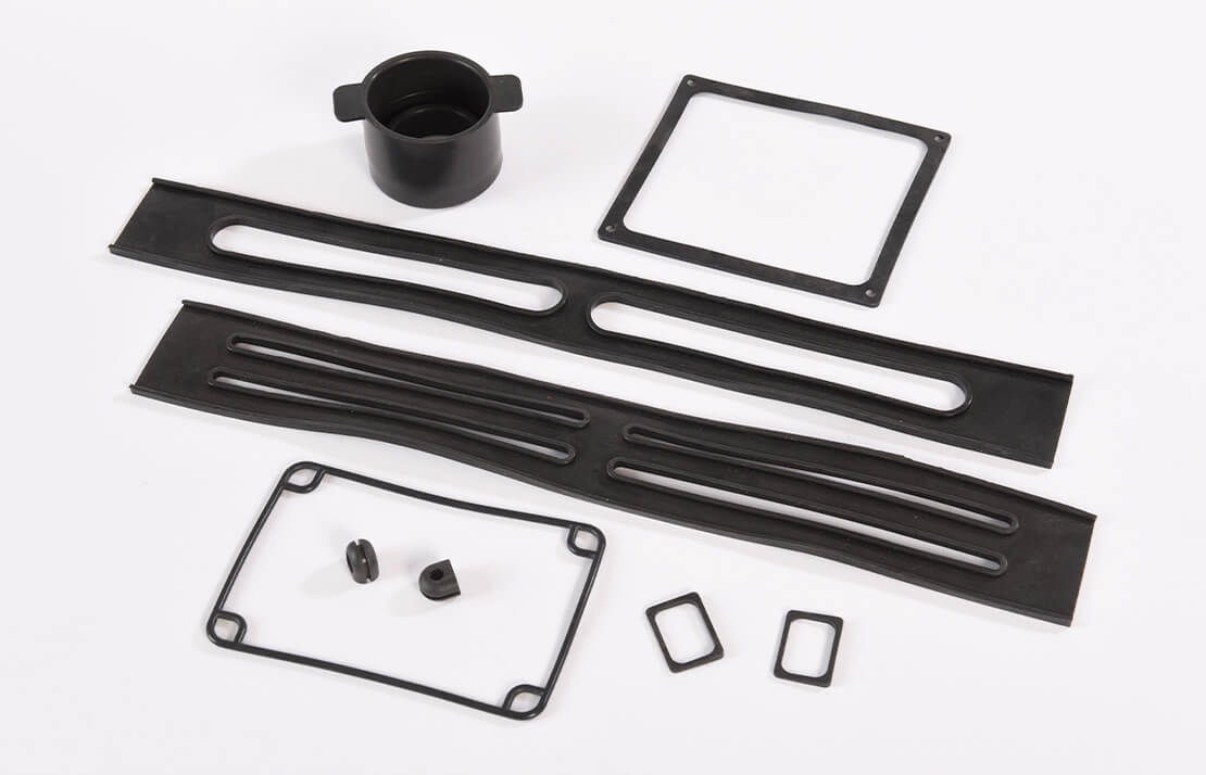 realizzazione di articoli in gomma a disegno