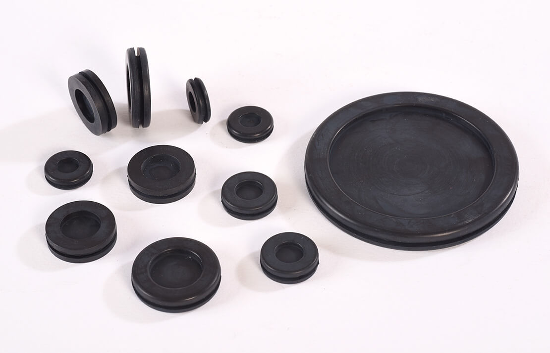 realizzazione passacavi elettrici o idraulici